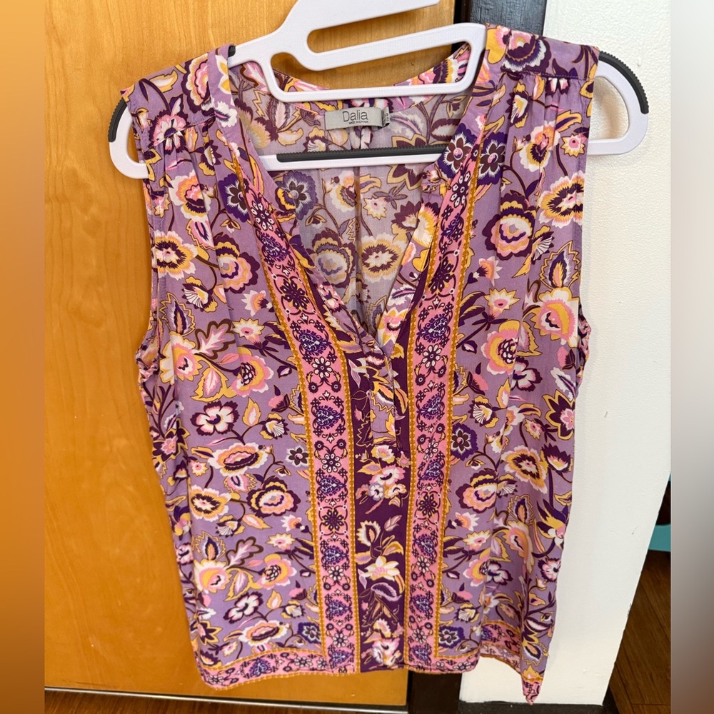 Dalia Multicolor Floral Sleeveless Blouse